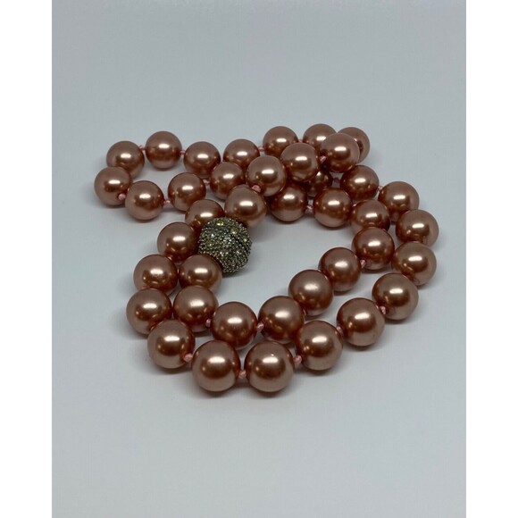 19 inch choker with beautiful Rhinestone Magnetic Locking Clasp Gold  Pearls - Picture 1 of 3